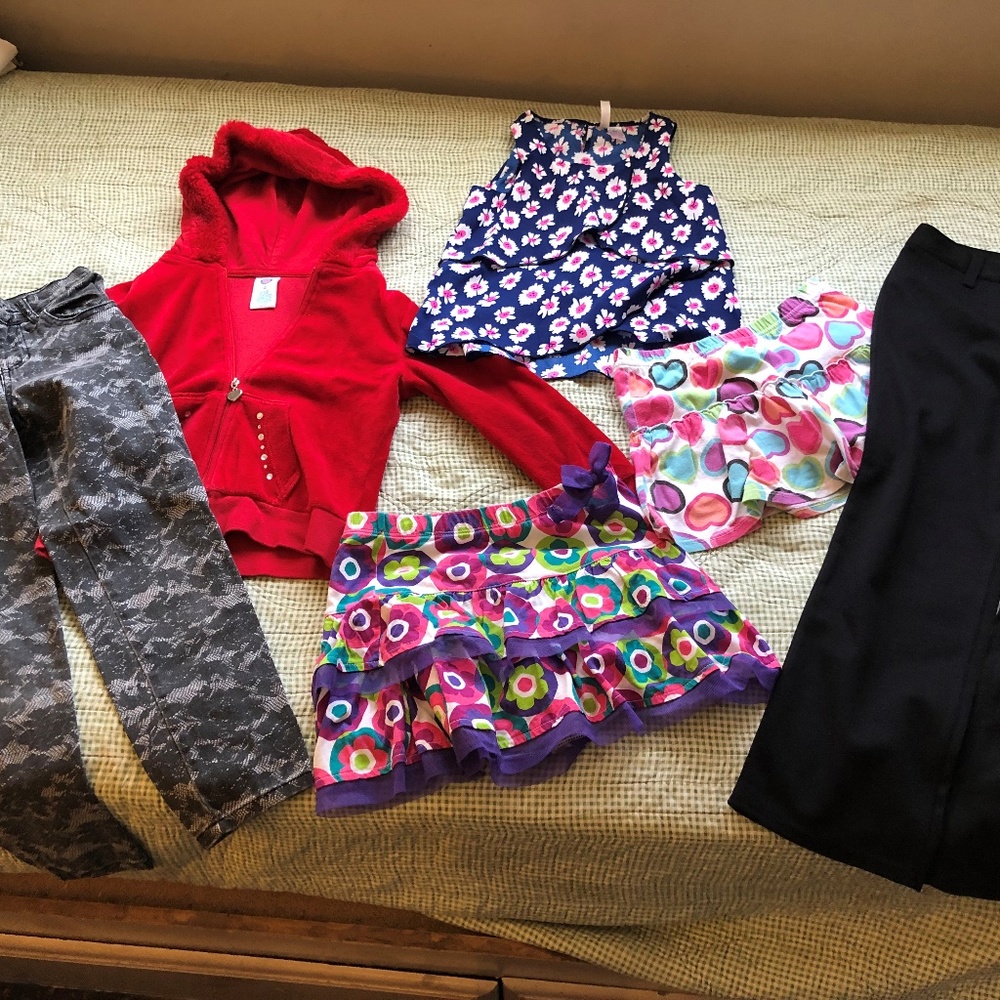 Lot Of Girls Size 6-6X-(GENTLY WORN, NO STAINS)